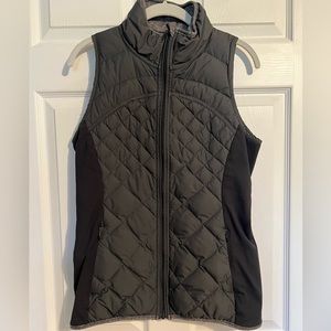 Lulu down puffer vest - black